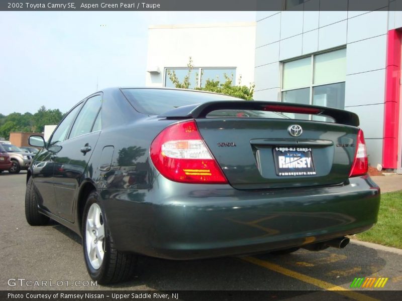 Aspen Green Pearl / Taupe 2002 Toyota Camry SE