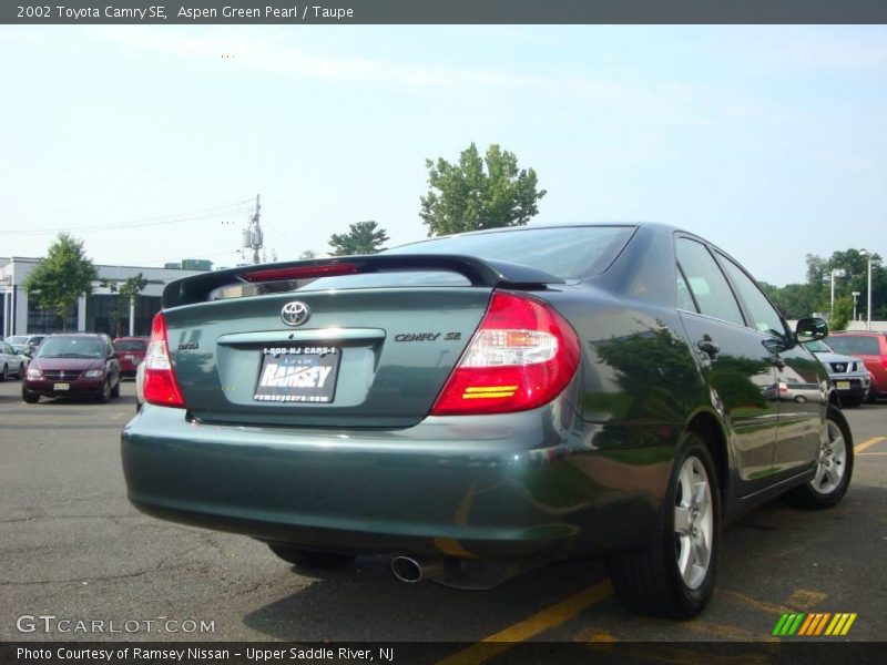 Aspen Green Pearl / Taupe 2002 Toyota Camry SE