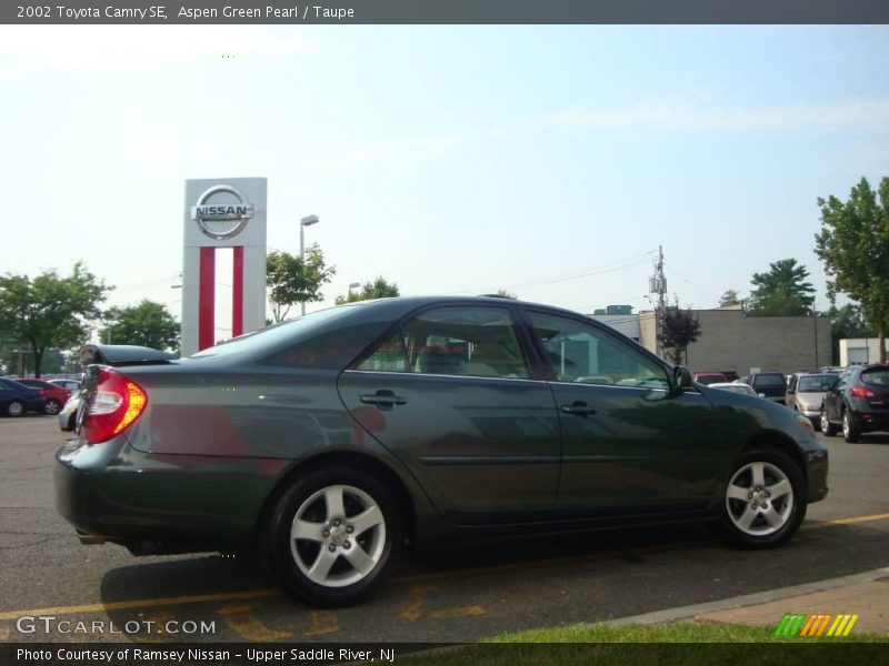 Aspen Green Pearl / Taupe 2002 Toyota Camry SE