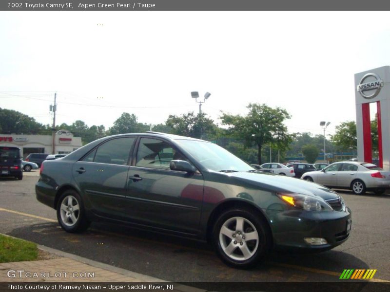 Aspen Green Pearl / Taupe 2002 Toyota Camry SE