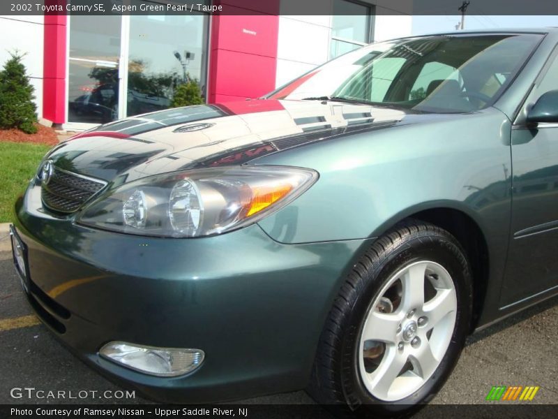 Aspen Green Pearl / Taupe 2002 Toyota Camry SE