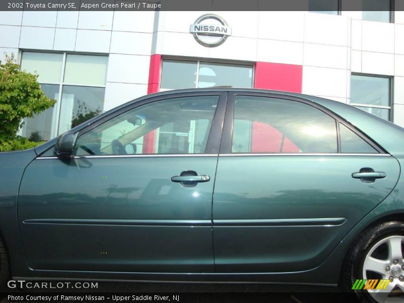 Aspen Green Pearl / Taupe 2002 Toyota Camry SE