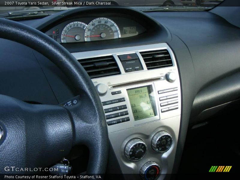 Silver Streak Mica / Dark Charcoal 2007 Toyota Yaris Sedan