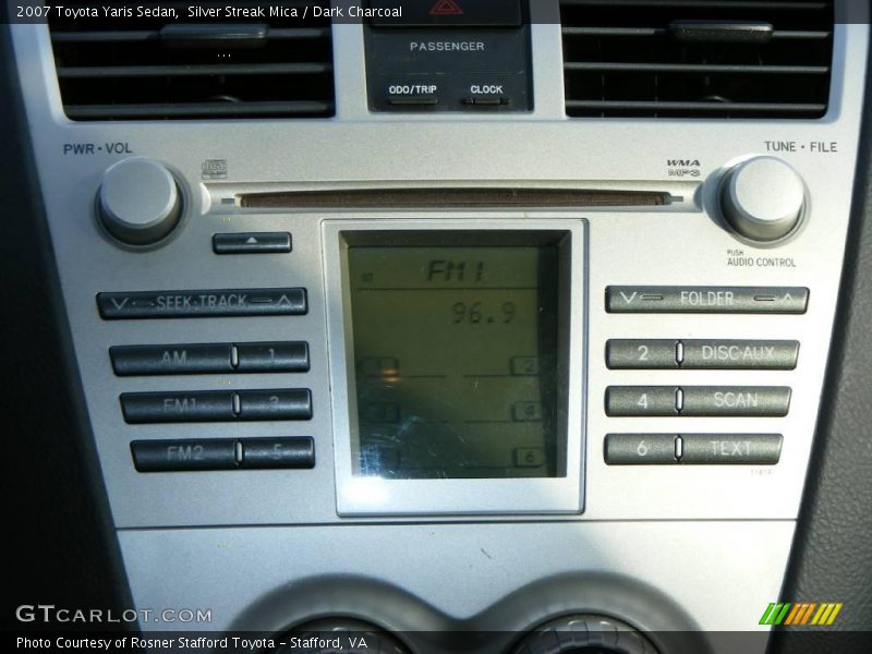 Silver Streak Mica / Dark Charcoal 2007 Toyota Yaris Sedan