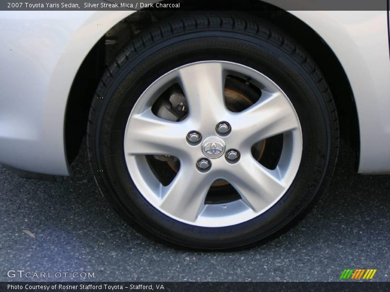 Silver Streak Mica / Dark Charcoal 2007 Toyota Yaris Sedan