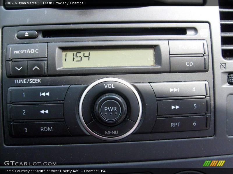 Fresh Powder / Charcoal 2007 Nissan Versa S