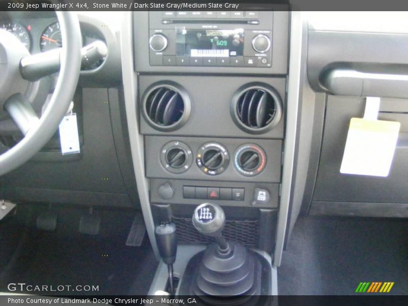 Stone White / Dark Slate Gray/Medium Slate Gray 2009 Jeep Wrangler X 4x4