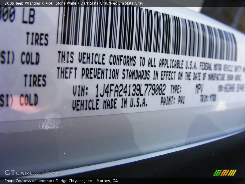 Stone White / Dark Slate Gray/Medium Slate Gray 2009 Jeep Wrangler X 4x4