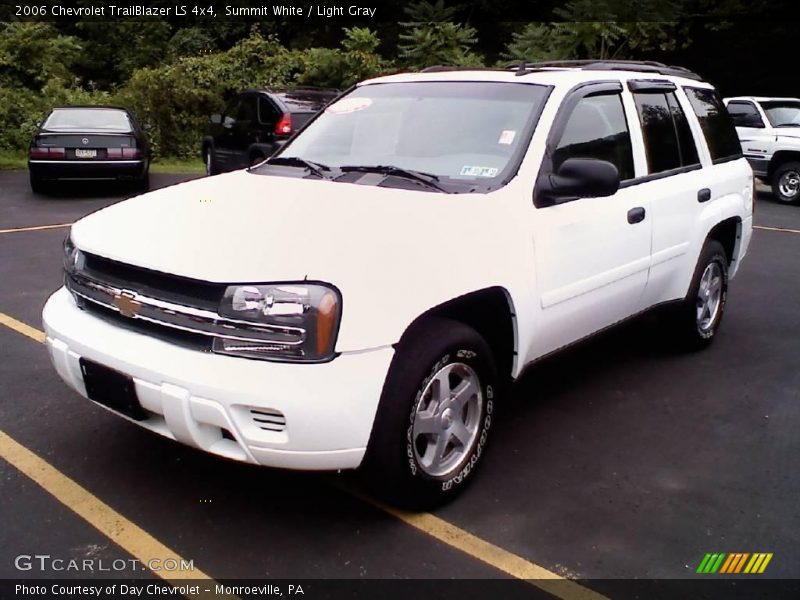 Summit White / Light Gray 2006 Chevrolet TrailBlazer LS 4x4