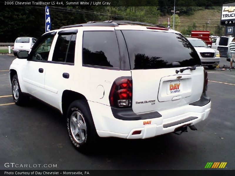 Summit White / Light Gray 2006 Chevrolet TrailBlazer LS 4x4