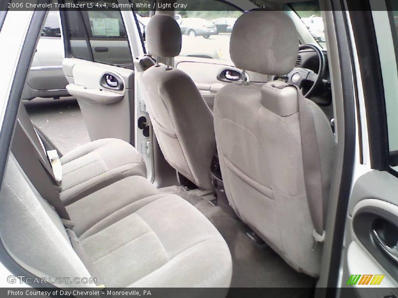 Summit White / Light Gray 2006 Chevrolet TrailBlazer LS 4x4