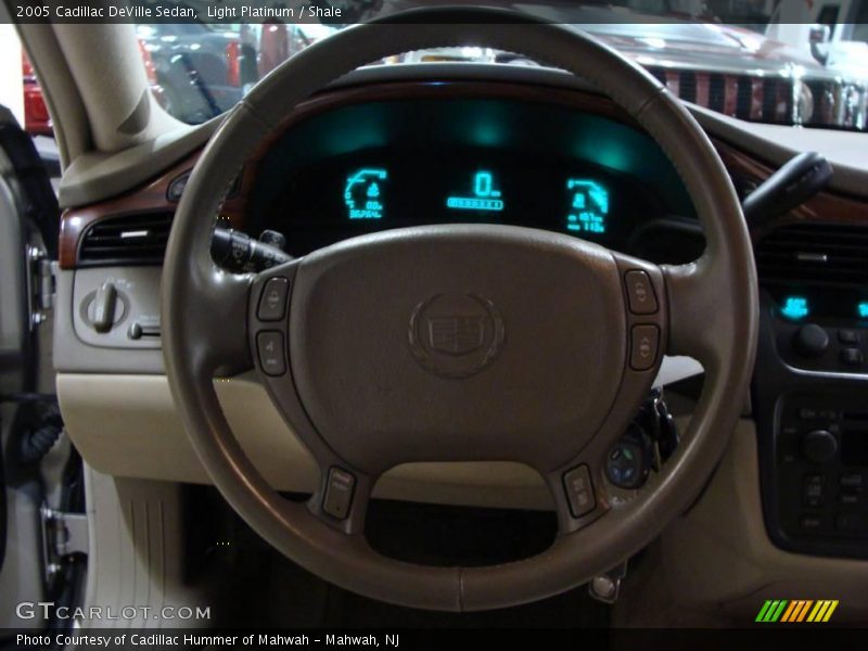 Light Platinum / Shale 2005 Cadillac DeVille Sedan
