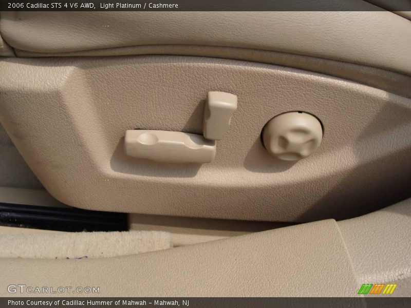 Light Platinum / Cashmere 2006 Cadillac STS 4 V6 AWD