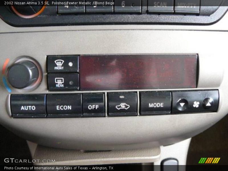 Polished Pewter Metallic / Blond Beige 2002 Nissan Altima 3.5 SE