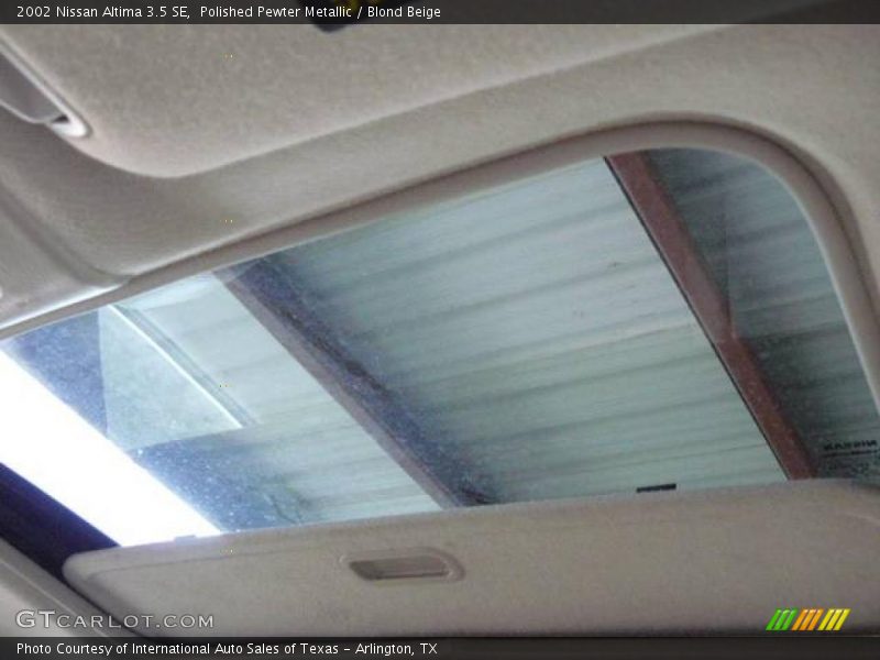 Polished Pewter Metallic / Blond Beige 2002 Nissan Altima 3.5 SE