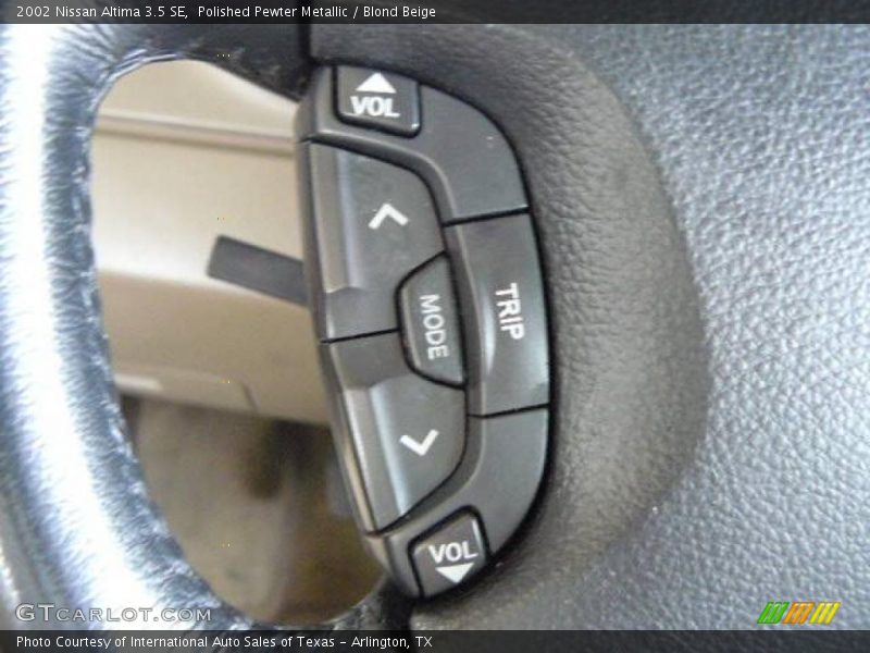 Polished Pewter Metallic / Blond Beige 2002 Nissan Altima 3.5 SE