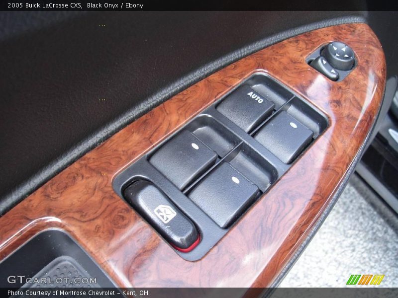 Black Onyx / Ebony 2005 Buick LaCrosse CXS