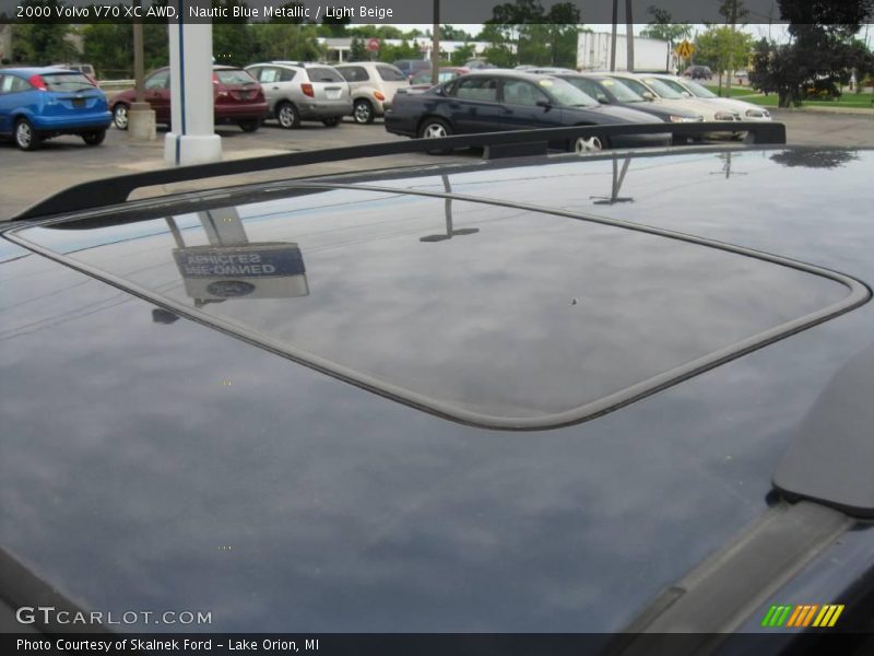 Nautic Blue Metallic / Light Beige 2000 Volvo V70 XC AWD
