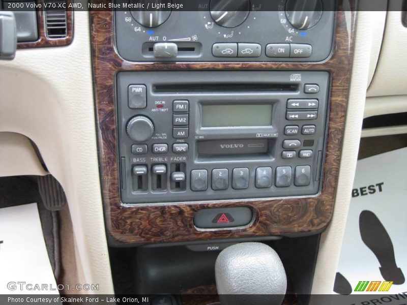 Nautic Blue Metallic / Light Beige 2000 Volvo V70 XC AWD