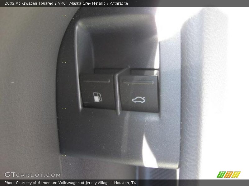 Alaska Grey Metallic / Anthracite 2009 Volkswagen Touareg 2 VR6