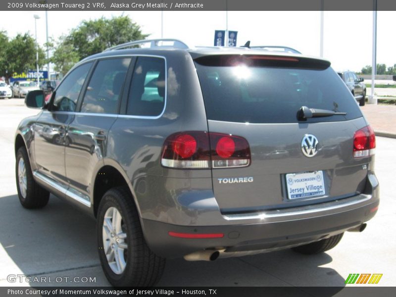 Alaska Grey Metallic / Anthracite 2009 Volkswagen Touareg 2 VR6