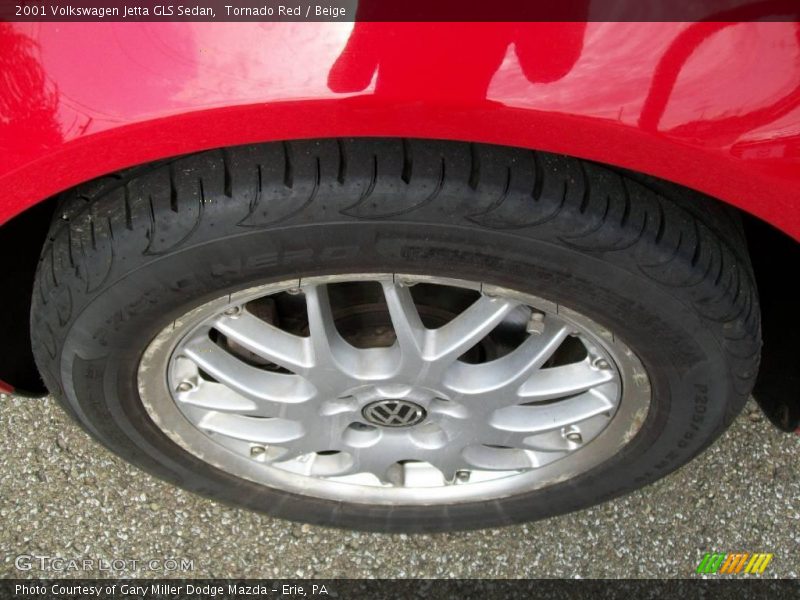 Tornado Red / Beige 2001 Volkswagen Jetta GLS Sedan