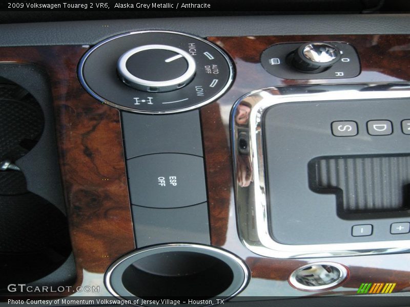 Alaska Grey Metallic / Anthracite 2009 Volkswagen Touareg 2 VR6