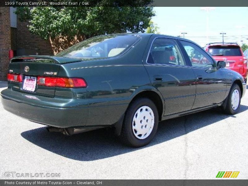 Woodland Pearl / Oak 1999 Toyota Camry LE