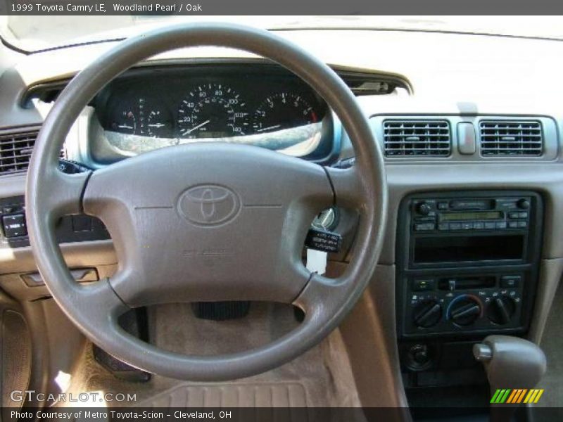 Woodland Pearl / Oak 1999 Toyota Camry LE
