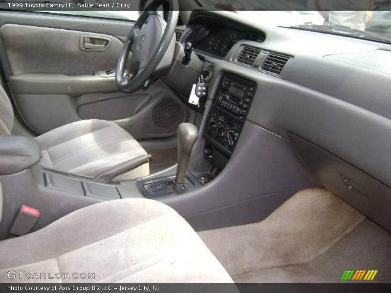 Sable Pearl / Gray 1999 Toyota Camry LE