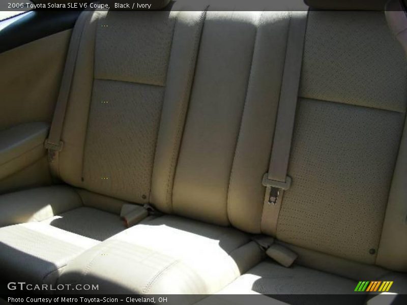 Black / Ivory 2006 Toyota Solara SLE V6 Coupe