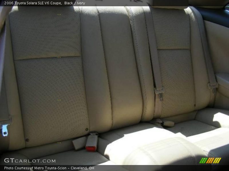 Black / Ivory 2006 Toyota Solara SLE V6 Coupe
