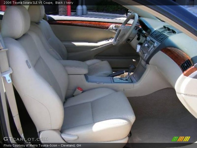 Black / Ivory 2006 Toyota Solara SLE V6 Coupe