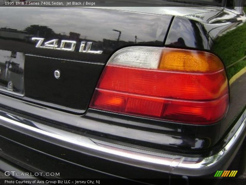 Jet Black / Beige 1995 BMW 7 Series 740iL Sedan
