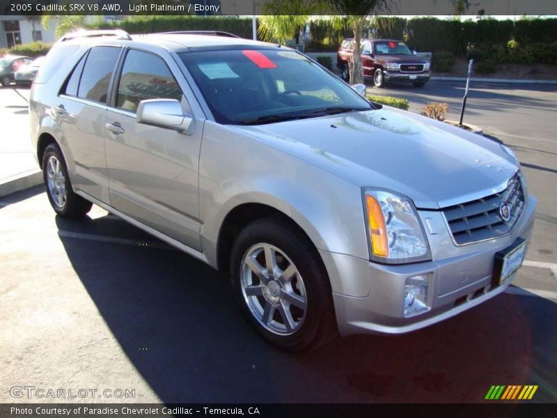 Light Platinum / Ebony 2005 Cadillac SRX V8 AWD
