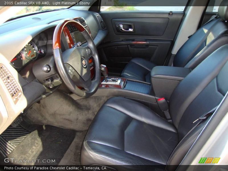 Light Platinum / Ebony 2005 Cadillac SRX V8 AWD
