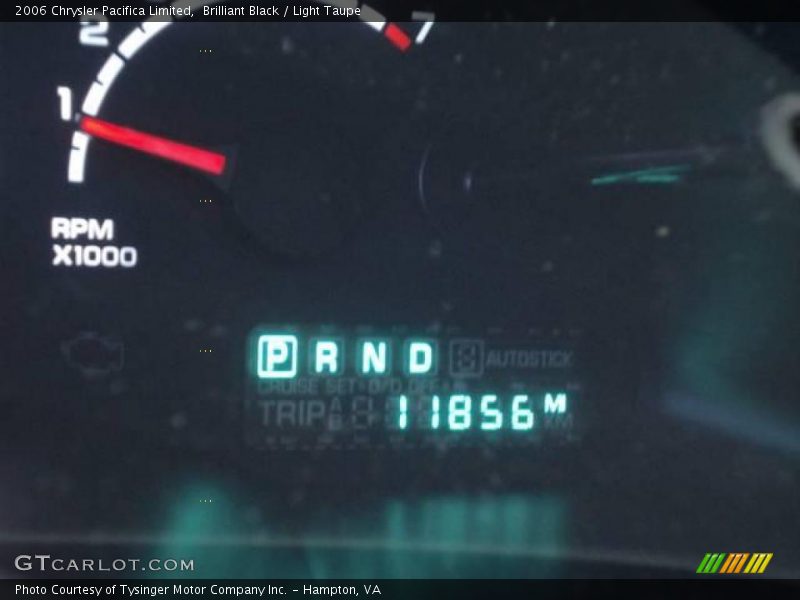 Brilliant Black / Light Taupe 2006 Chrysler Pacifica Limited