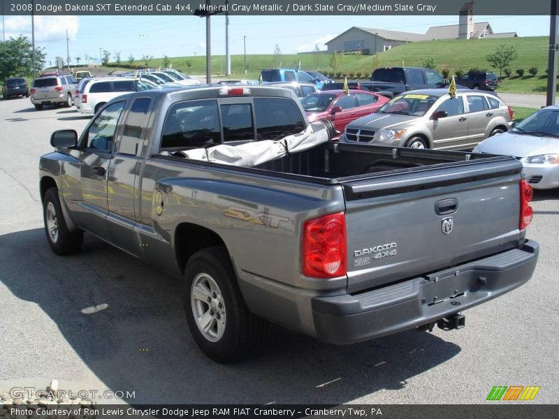 Mineral Gray Metallic / Dark Slate Gray/Medium Slate Gray 2008 Dodge Dakota SXT Extended Cab 4x4