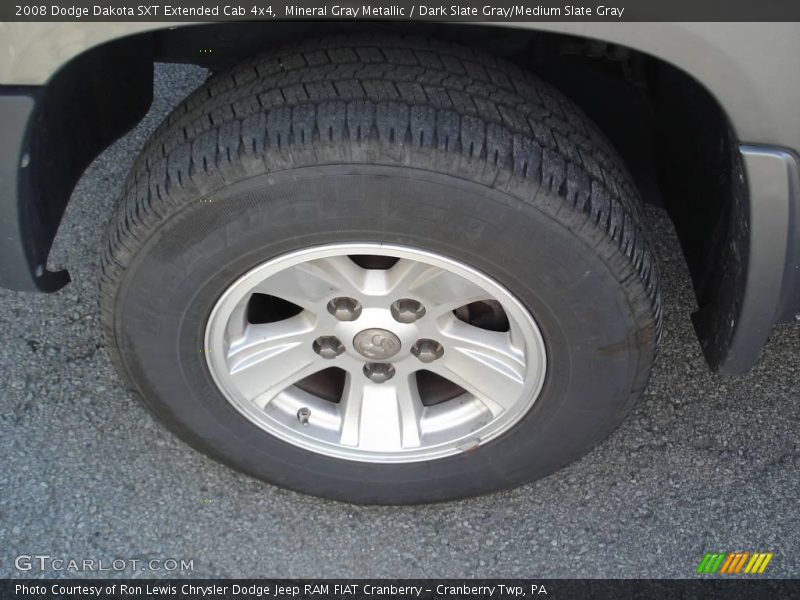 Mineral Gray Metallic / Dark Slate Gray/Medium Slate Gray 2008 Dodge Dakota SXT Extended Cab 4x4