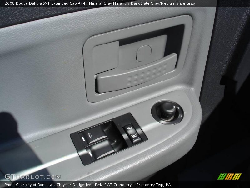 Mineral Gray Metallic / Dark Slate Gray/Medium Slate Gray 2008 Dodge Dakota SXT Extended Cab 4x4
