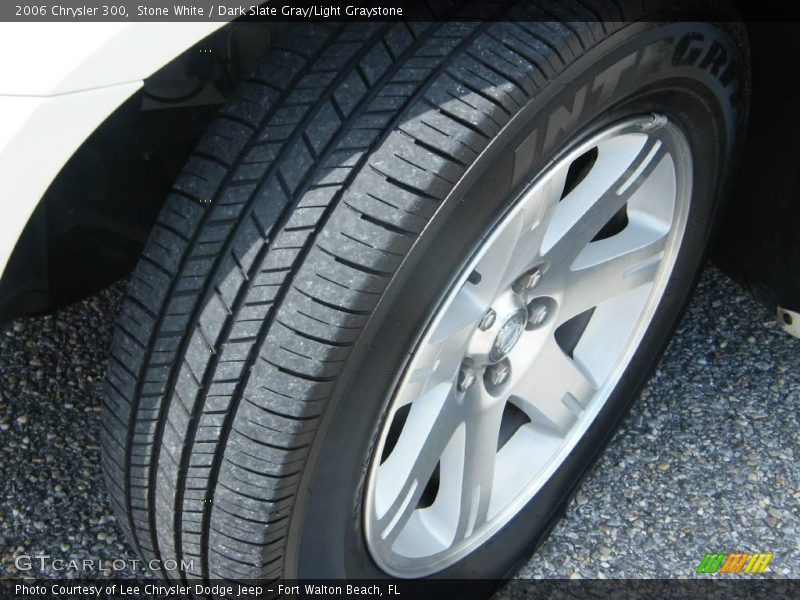 Stone White / Dark Slate Gray/Light Graystone 2006 Chrysler 300
