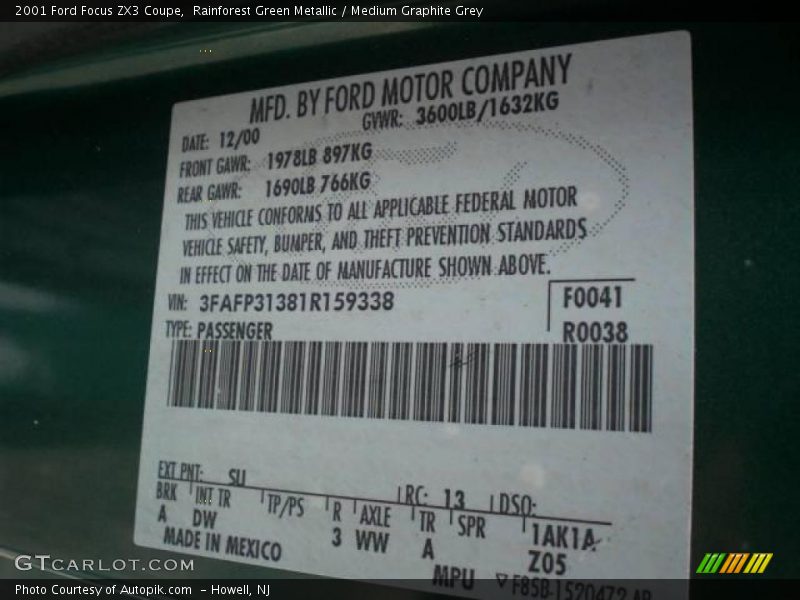 Rainforest Green Metallic / Medium Graphite Grey 2001 Ford Focus ZX3 Coupe