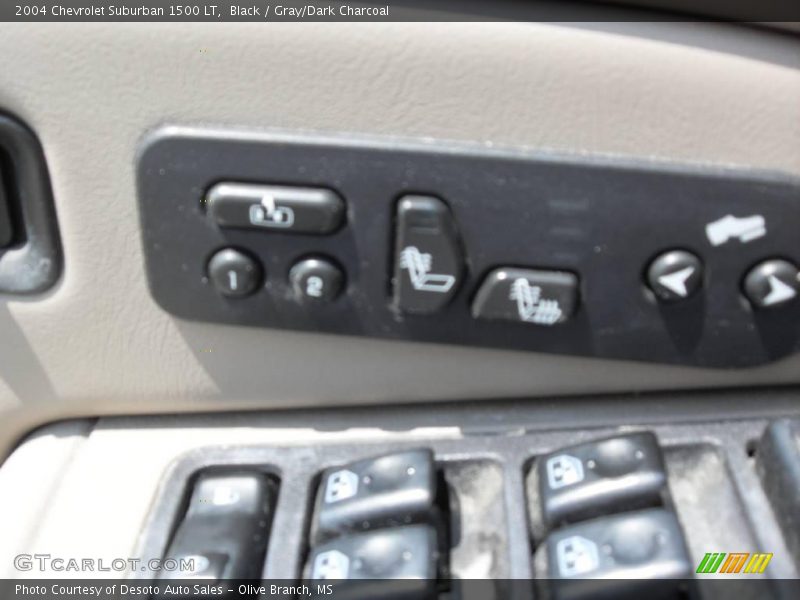 Black / Gray/Dark Charcoal 2004 Chevrolet Suburban 1500 LT
