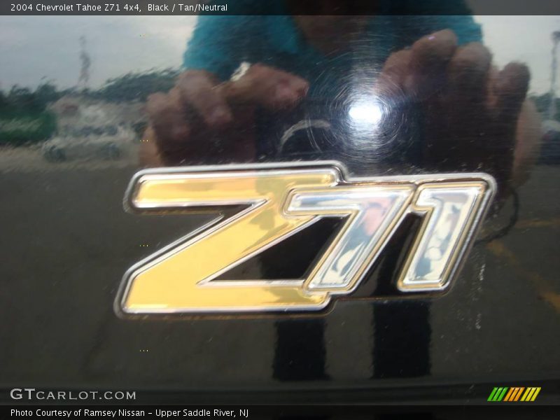 Black / Tan/Neutral 2004 Chevrolet Tahoe Z71 4x4