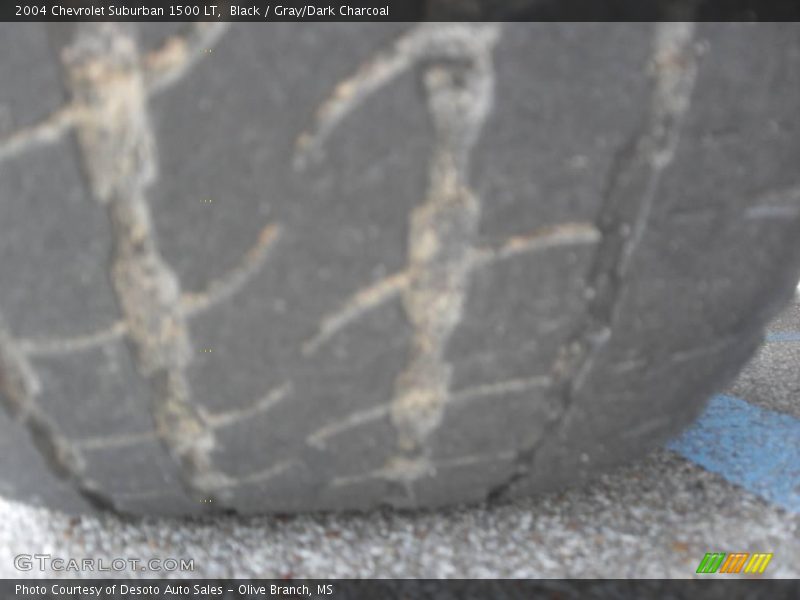 Black / Gray/Dark Charcoal 2004 Chevrolet Suburban 1500 LT