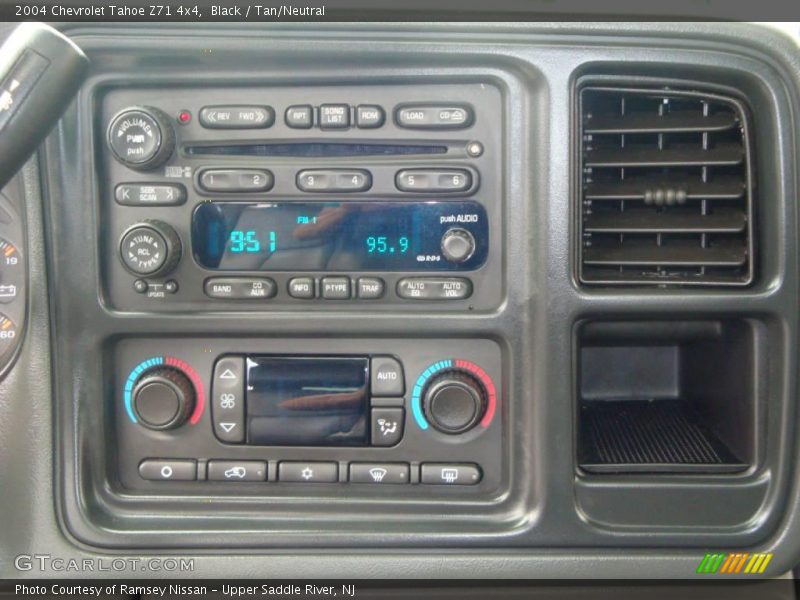 Black / Tan/Neutral 2004 Chevrolet Tahoe Z71 4x4
