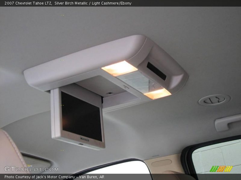 Silver Birch Metallic / Light Cashmere/Ebony 2007 Chevrolet Tahoe LTZ