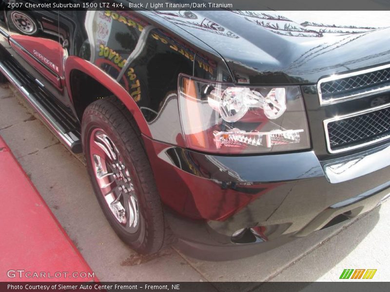 Black / Light Titanium/Dark Titanium 2007 Chevrolet Suburban 1500 LTZ 4x4