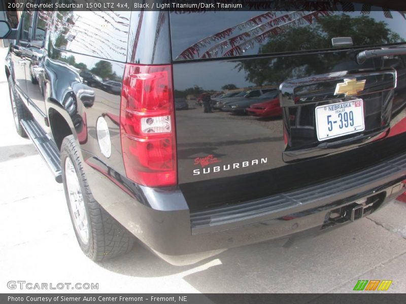 Black / Light Titanium/Dark Titanium 2007 Chevrolet Suburban 1500 LTZ 4x4