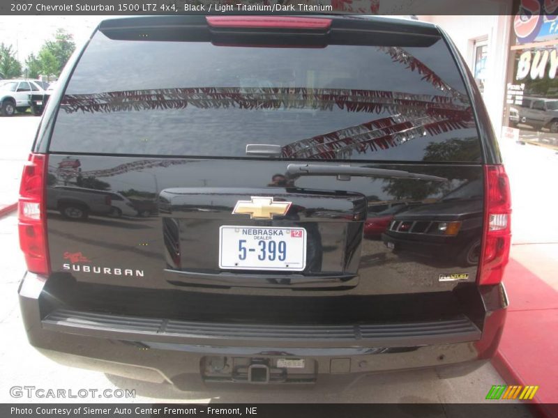 Black / Light Titanium/Dark Titanium 2007 Chevrolet Suburban 1500 LTZ 4x4